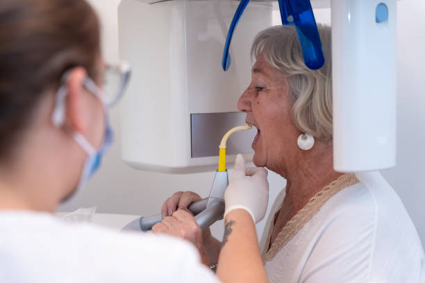 Best Weekend Emergency Dentist in Elizabeth Lake, CA